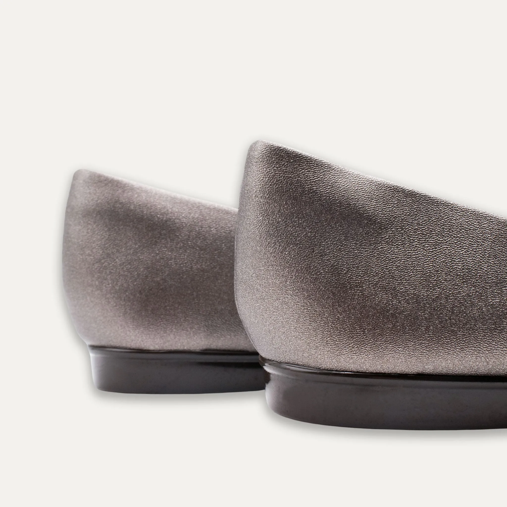 Adelina Onix Pointed Toe Flats
