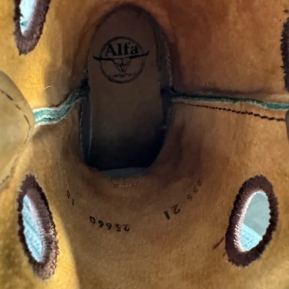 Alfa girls western boots size 2