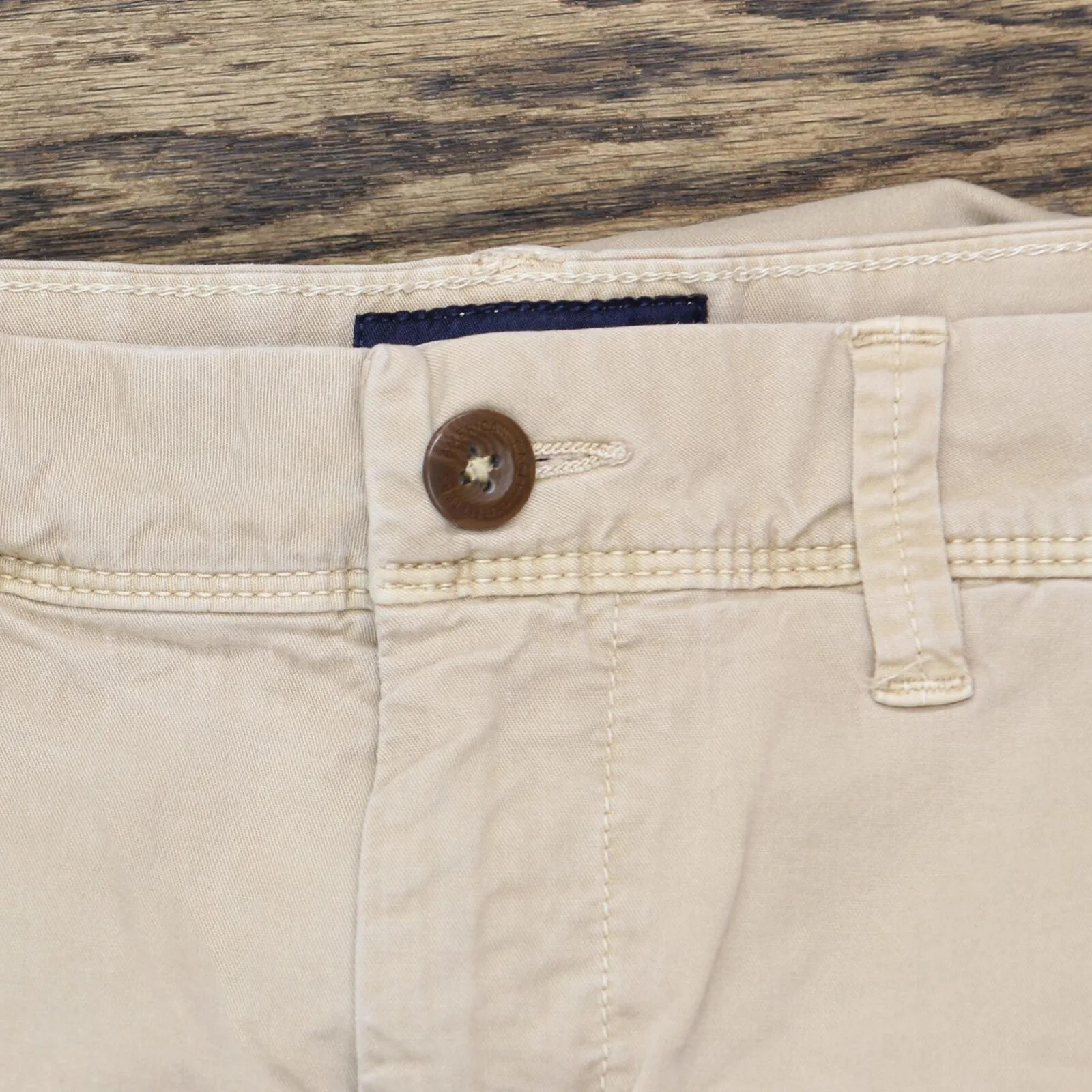 American Eagle Outfitters Mens Extreme Flex Khaki Pants Brown 32x34