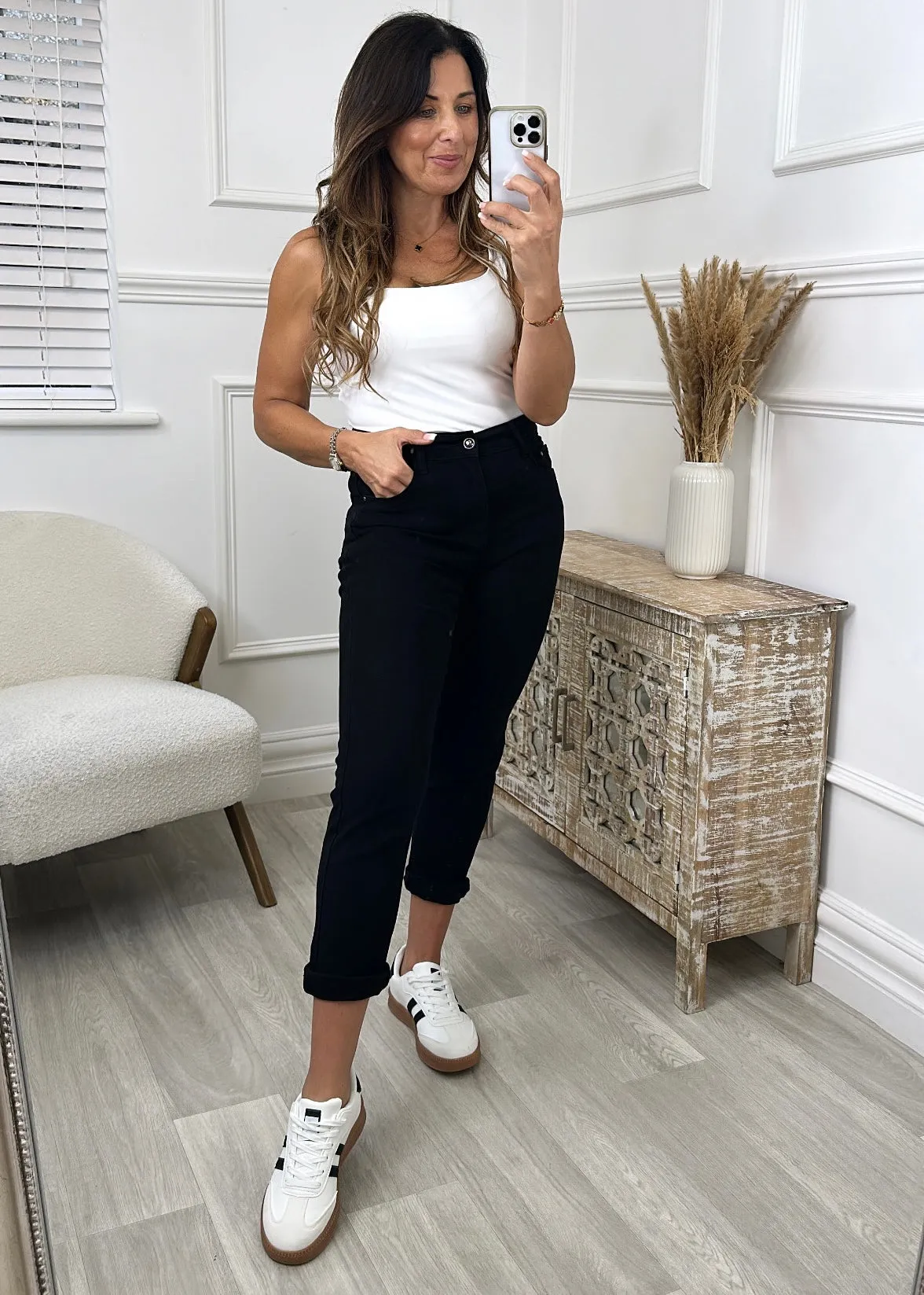 Annie Black High Waisted Jeans
