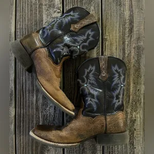 Ariat Kids Unisex Tombstone Western Cowboy Boots Sz 2.5