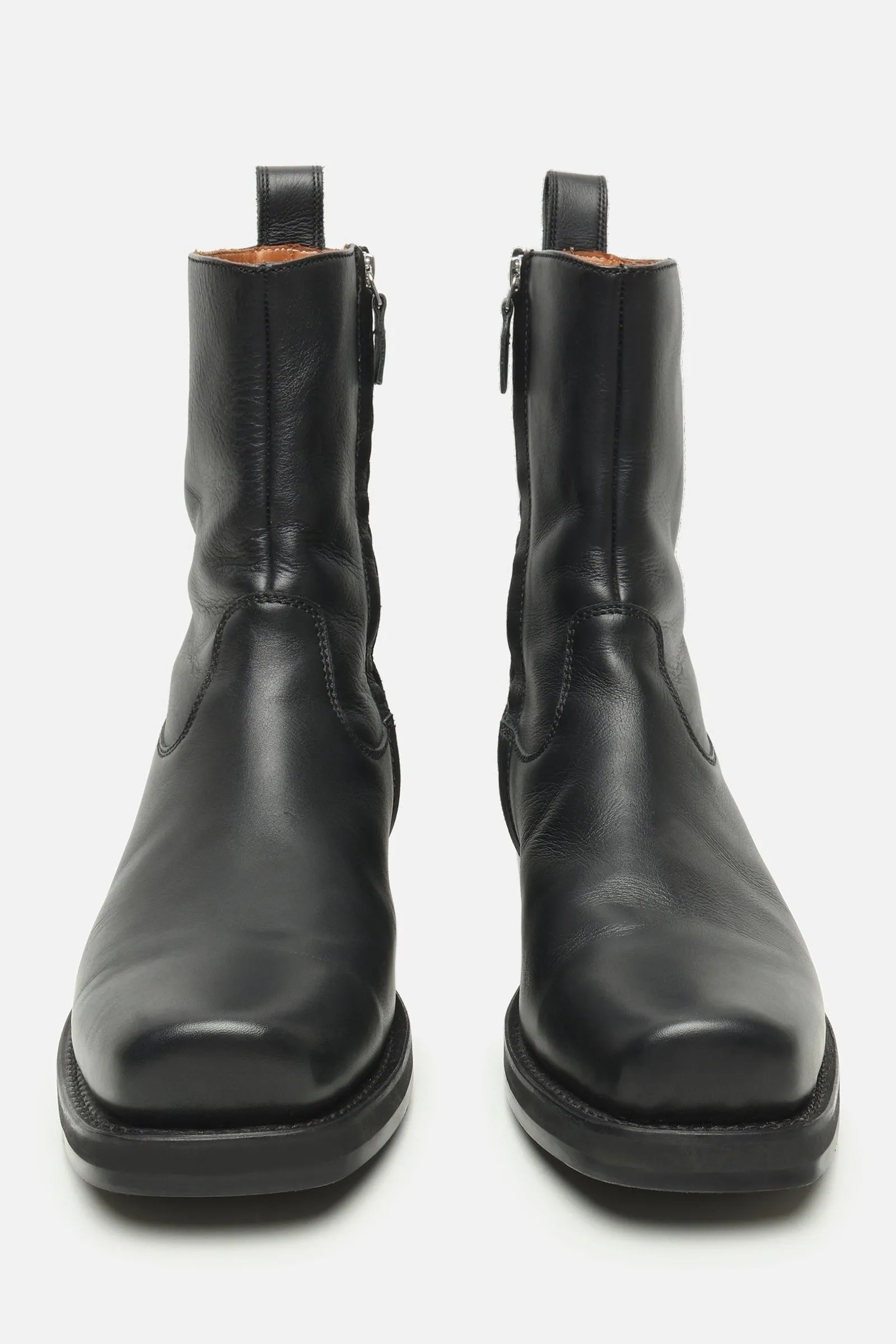 Barcelona Black - Black