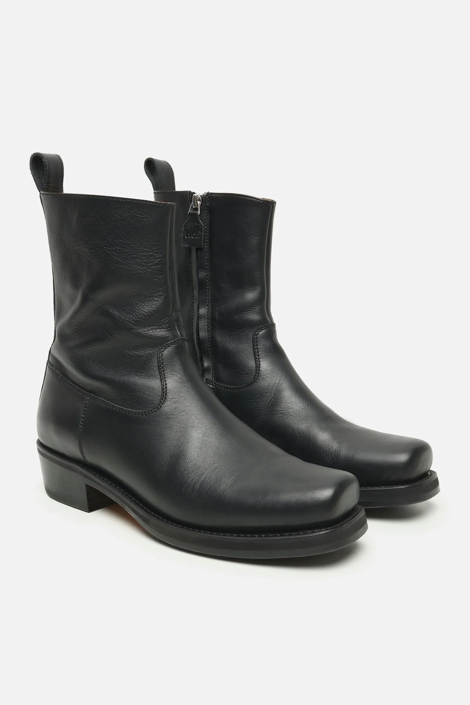 Barcelona Black - Black