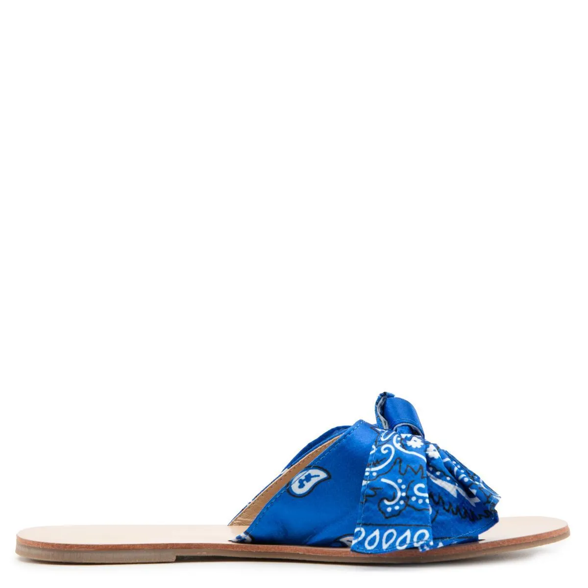 Behave-1 Flat Sandals