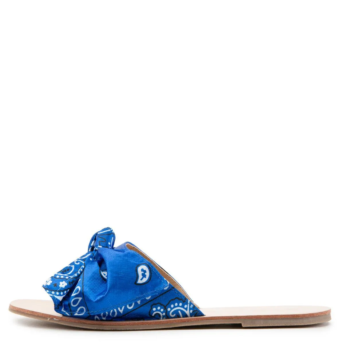 Behave-1 Flat Sandals
