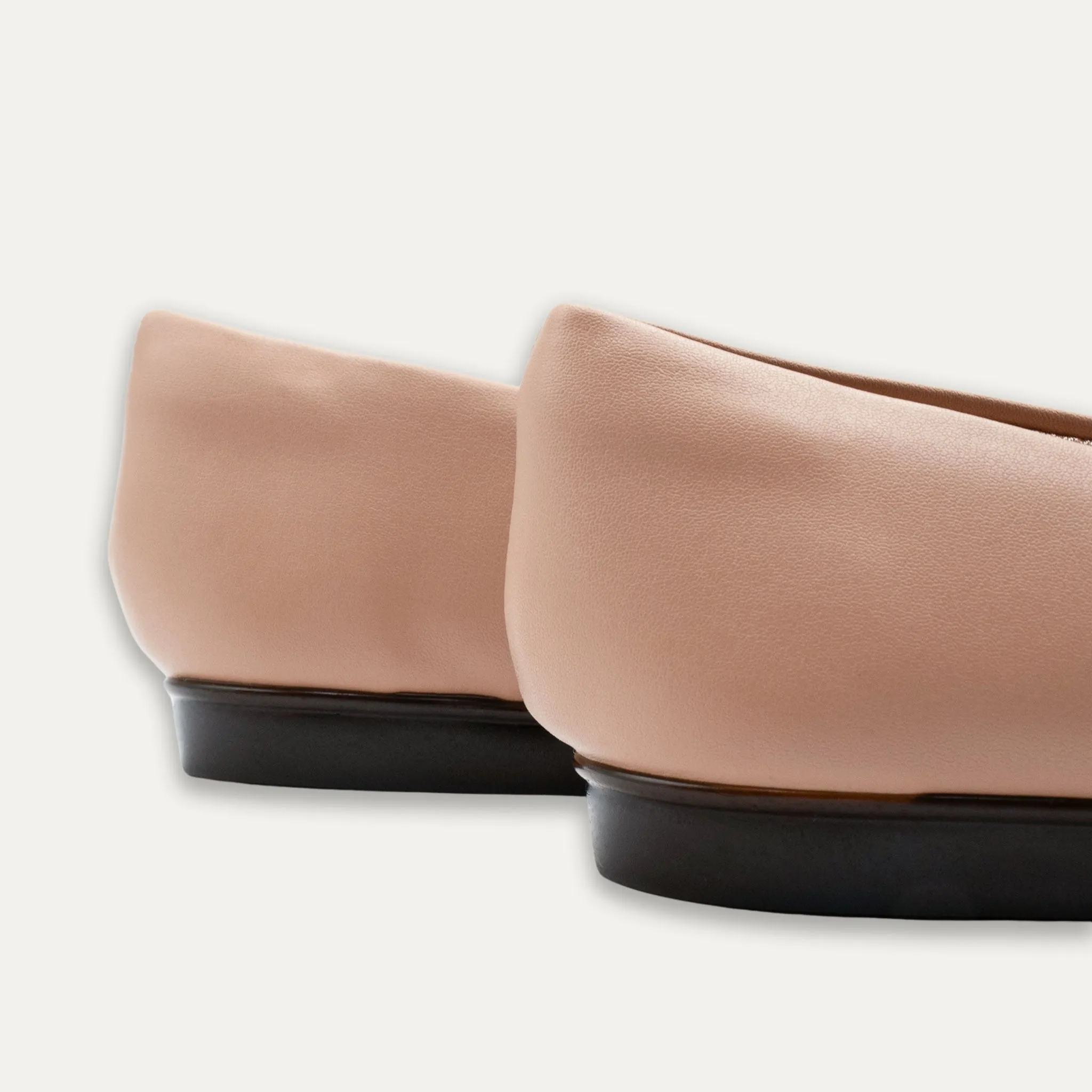 Belkis Antique Pointed Toe Flats