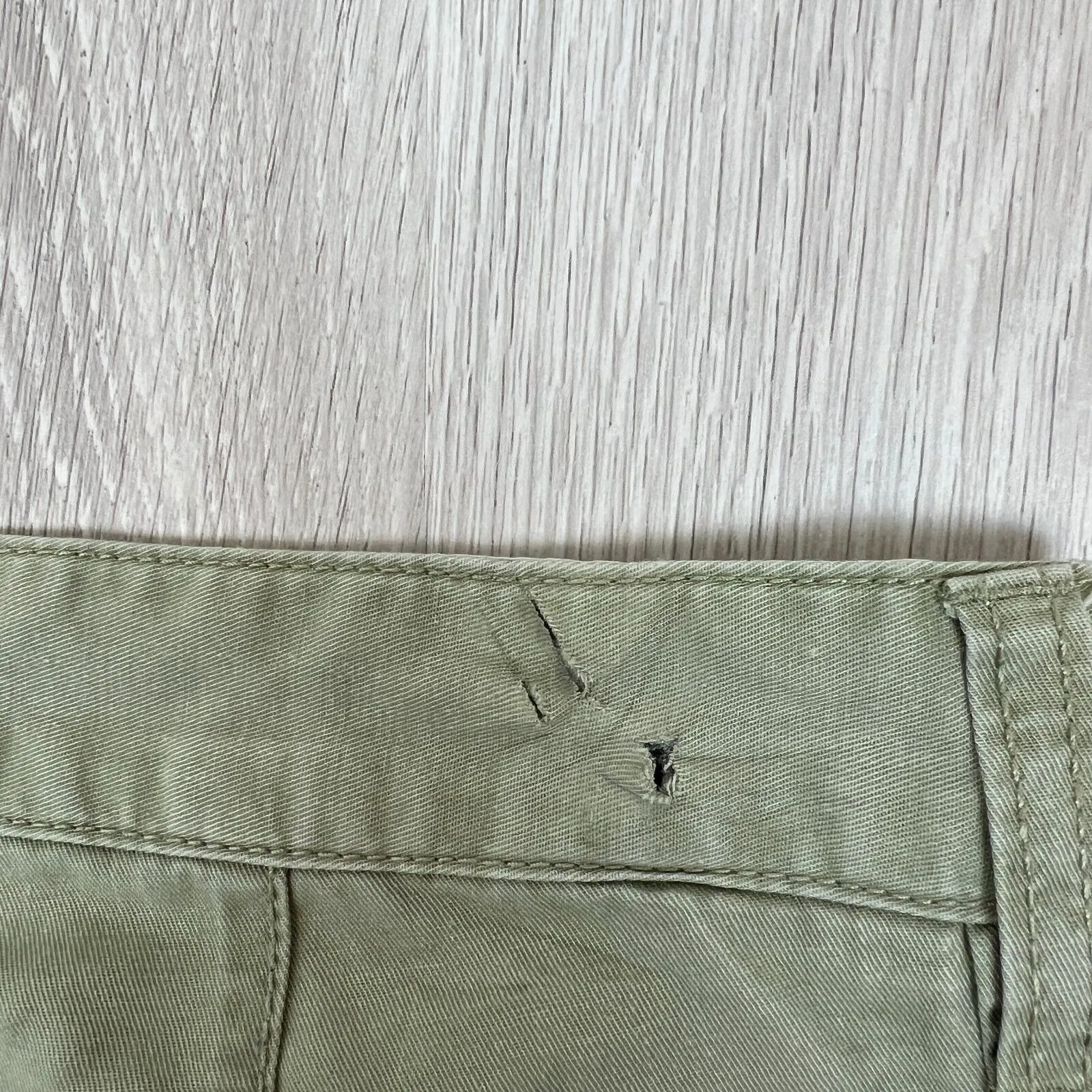 Billabong Mens Khaki Green Straight Chinos Size 32 (Damaged Waist)
