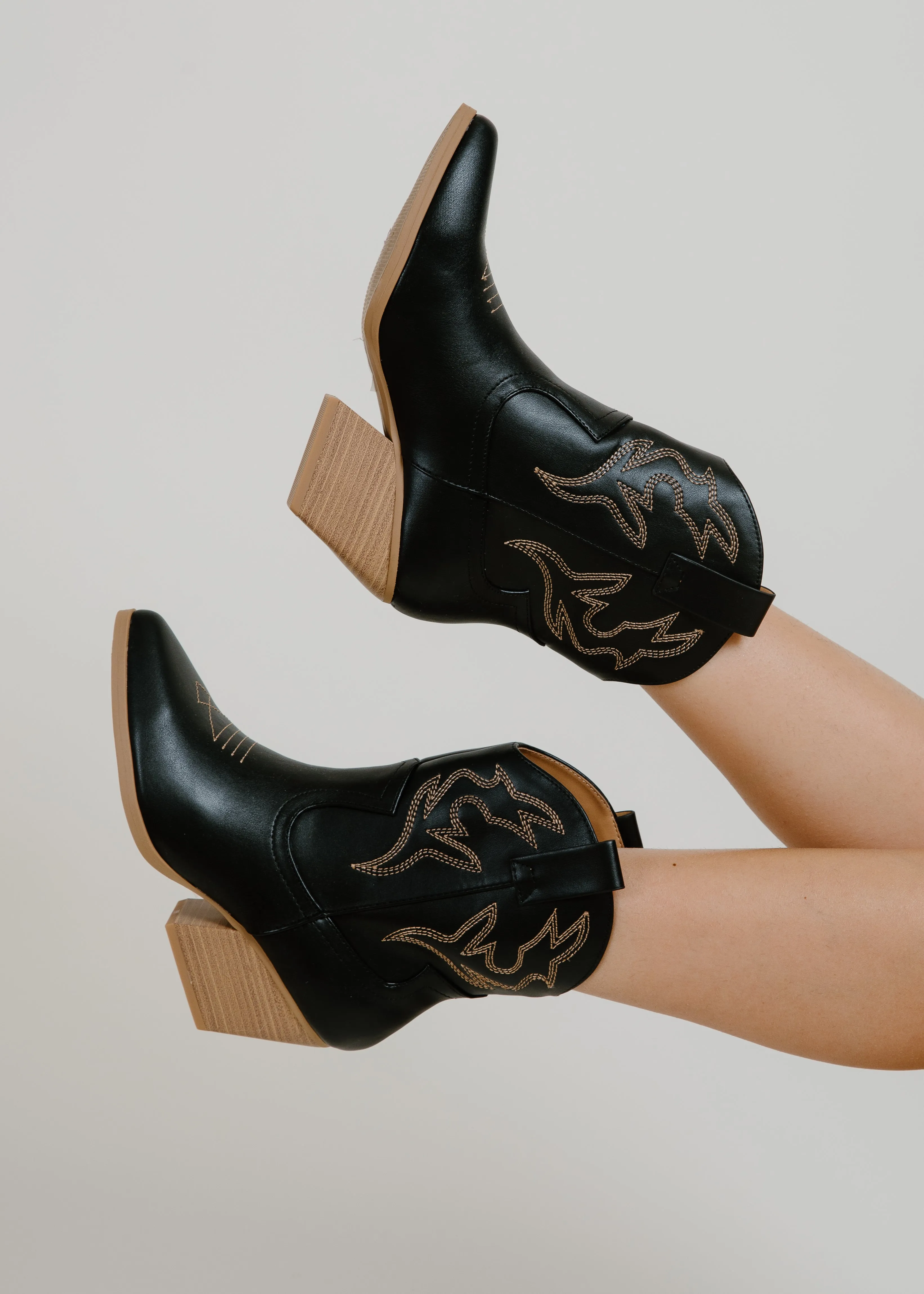 Blazing Cowboy Boots - Black