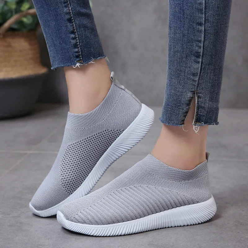 Breathable Mesh Platform Sneakers Women Slip on Soft Ladies Casual Running Shoes