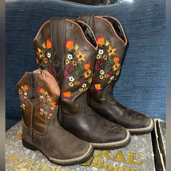 Brown Embroidered Western Boots