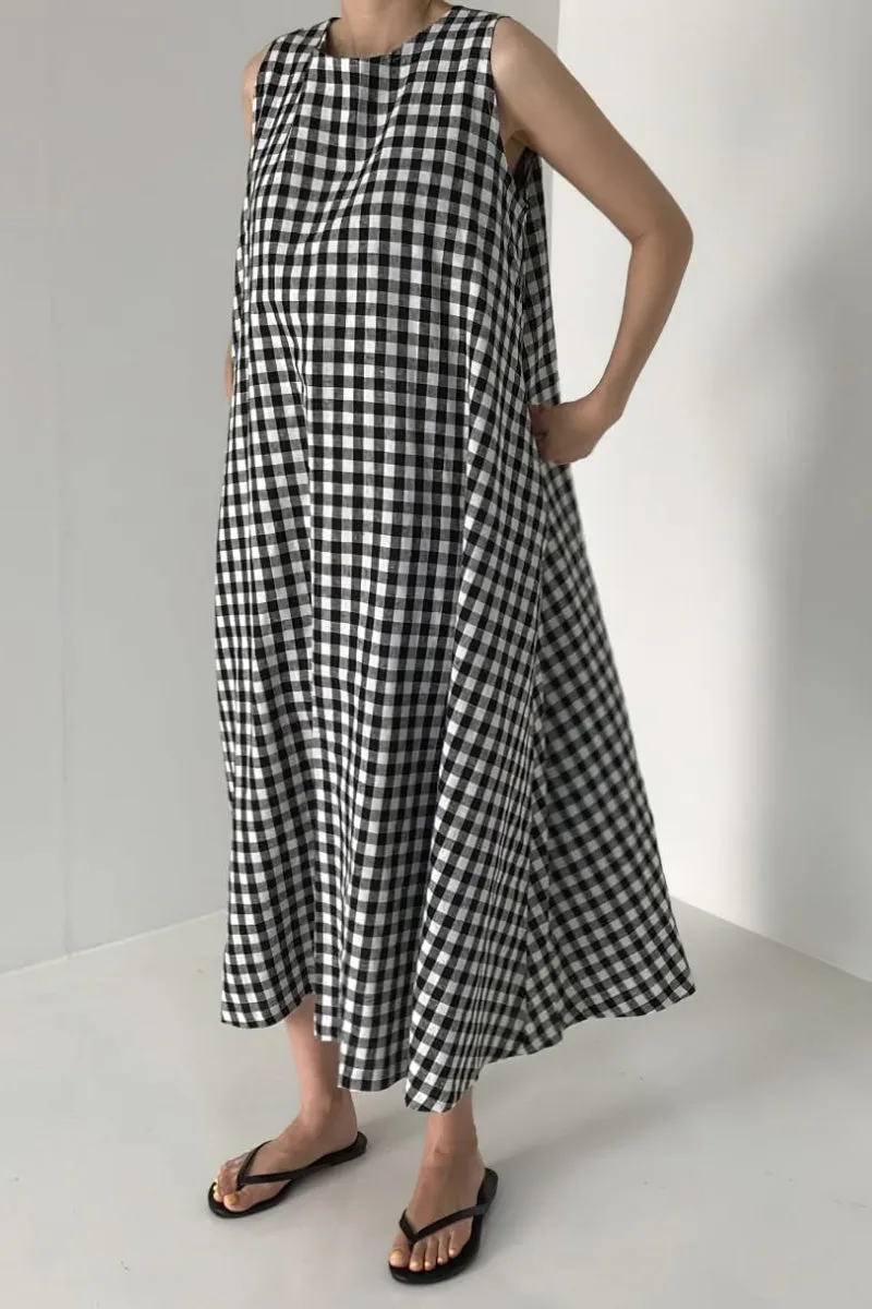 Chouyatou Women Summer Casual Sleeveless Plaid Gingham Tank Dress Beach Tunic Shift Cotton Midi Sun Dress