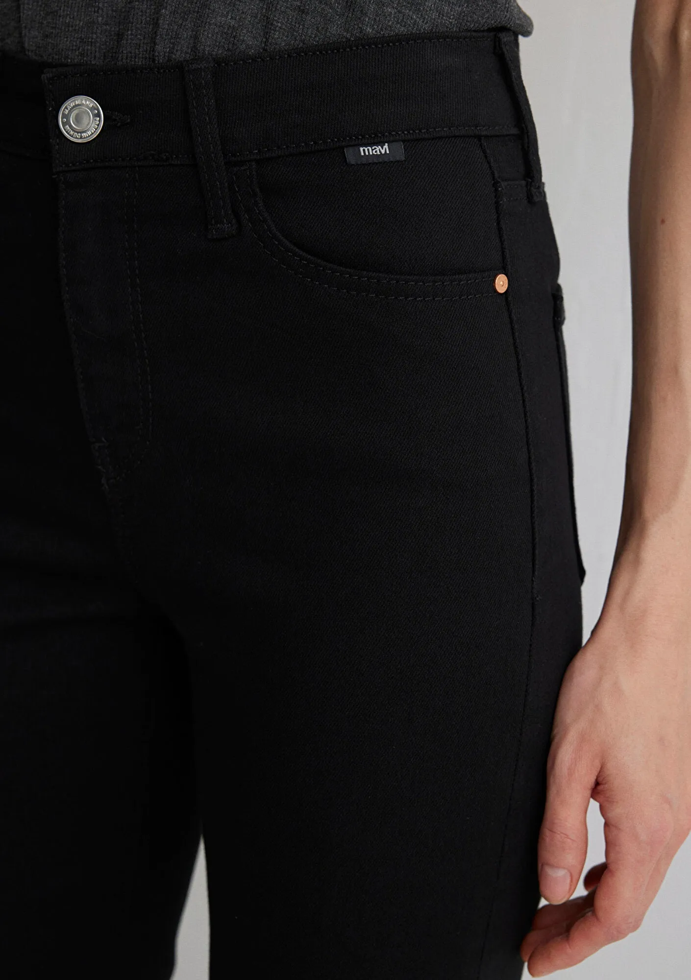 Cindy Black 90s Jean Pants