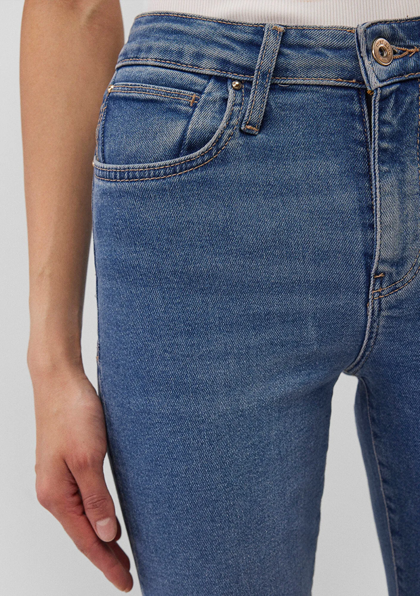 Cindy Mid Vintage Gold Shape Jean Pants