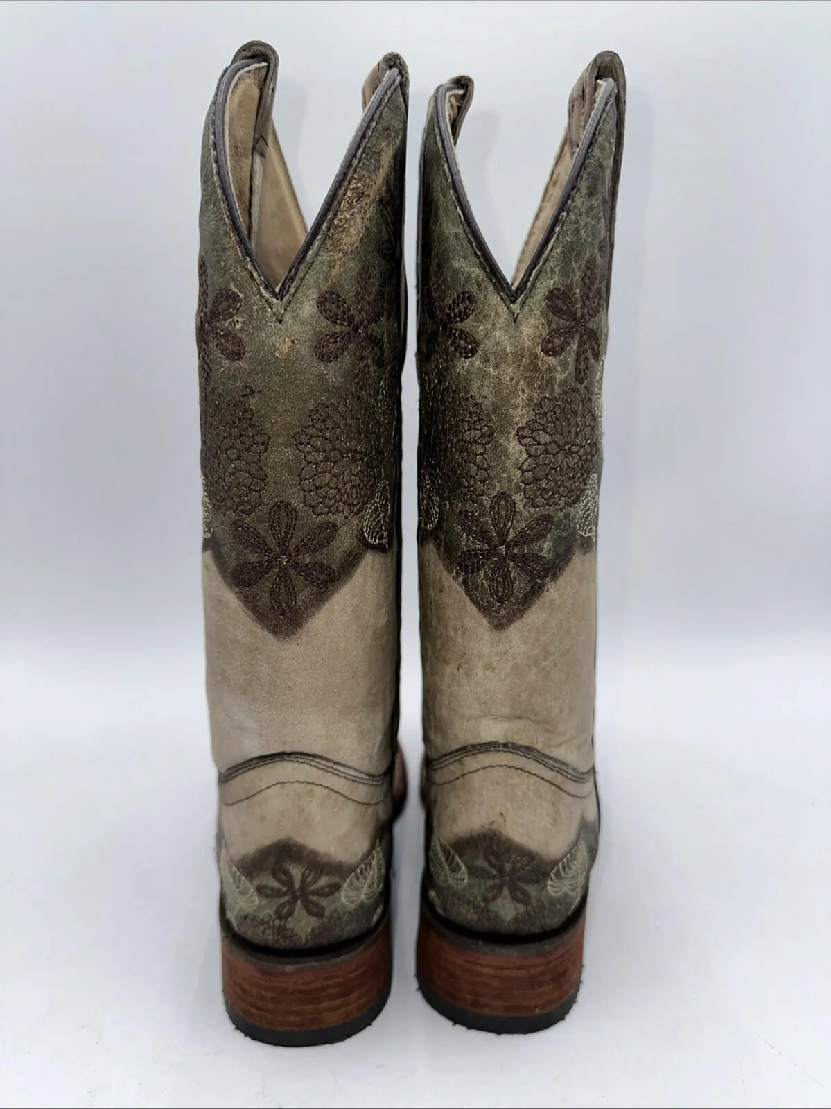 CIRCLE G WOMEN'S SAND BROWN FLORAL EMBROIDERED WESTERN BOOTS SQUARE TOE SIZE 5.5 - Very Good