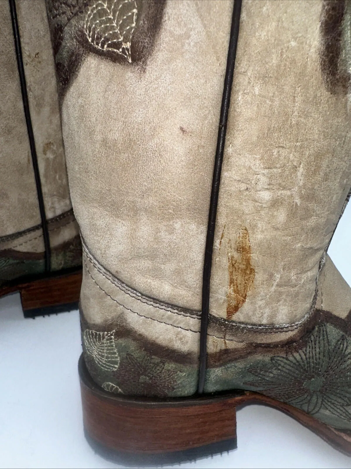 CIRCLE G WOMEN'S SAND BROWN FLORAL EMBROIDERED WESTERN BOOTS SQUARE TOE SIZE 5.5 - Very Good