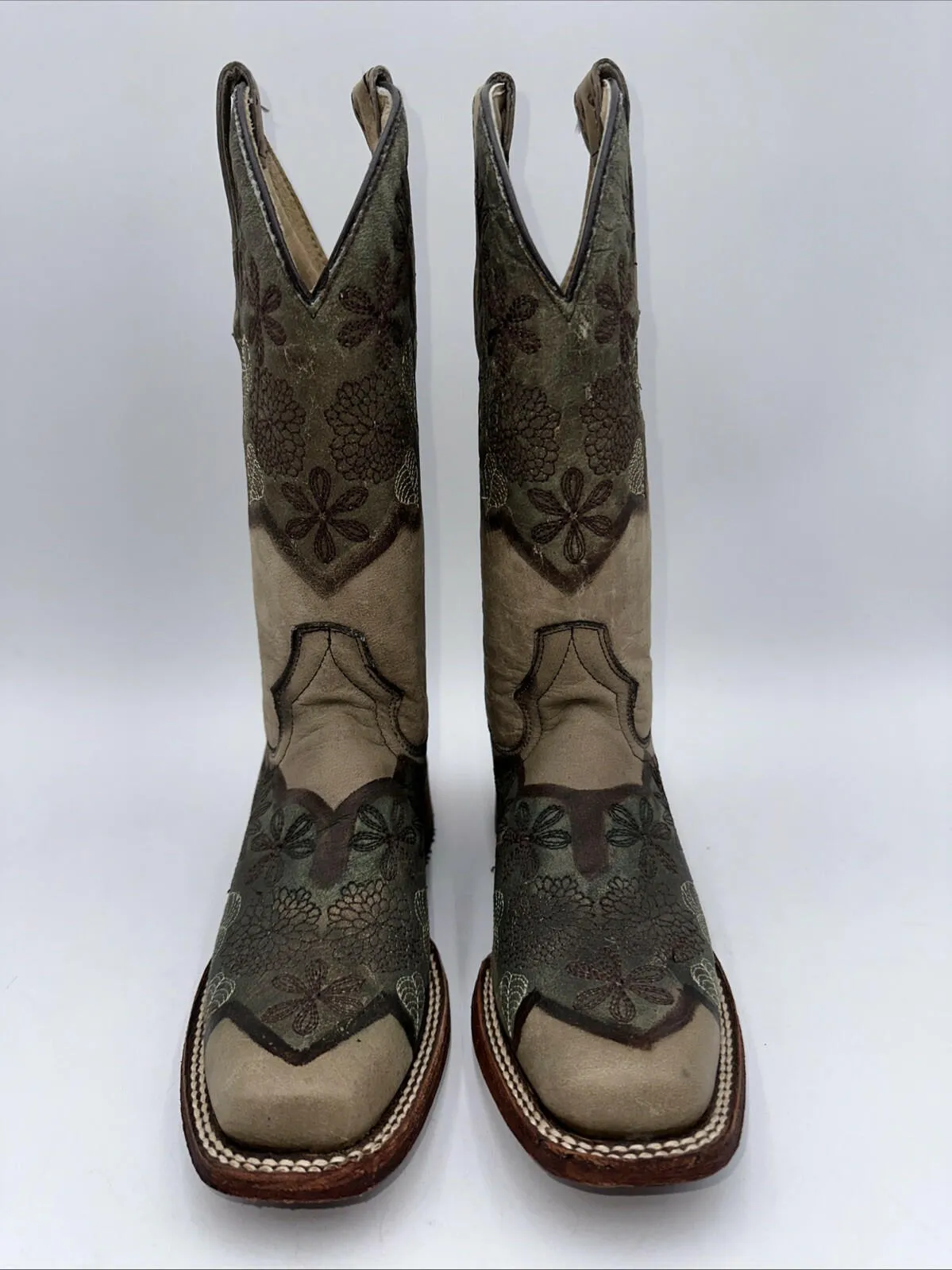 CIRCLE G WOMEN'S SAND BROWN FLORAL EMBROIDERED WESTERN BOOTS SQUARE TOE SIZE 5.5 - Very Good