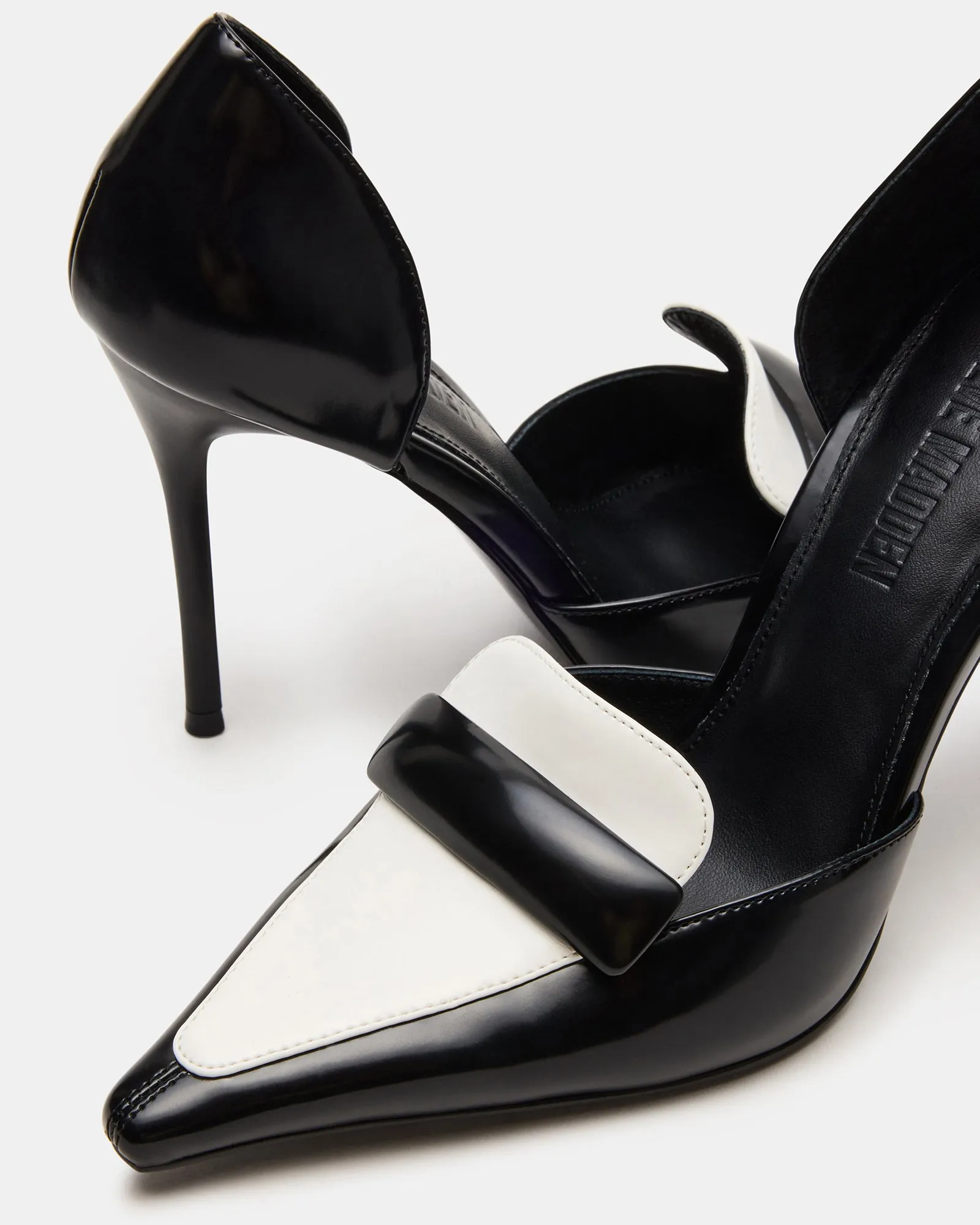 DELPHINI BLACK