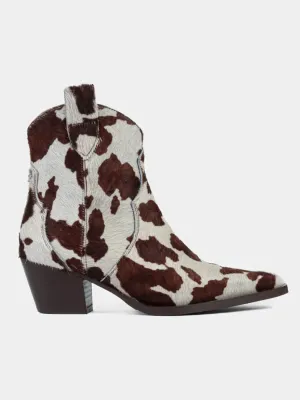Ina Boots - Cow
