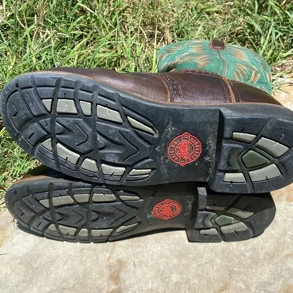 Justin steel toe western boots size 10D with copper fit insoles