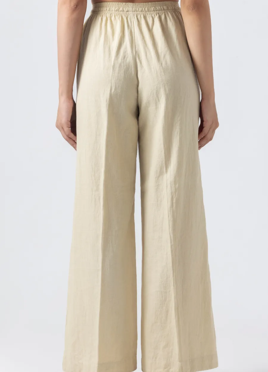 KHAKI PANTS