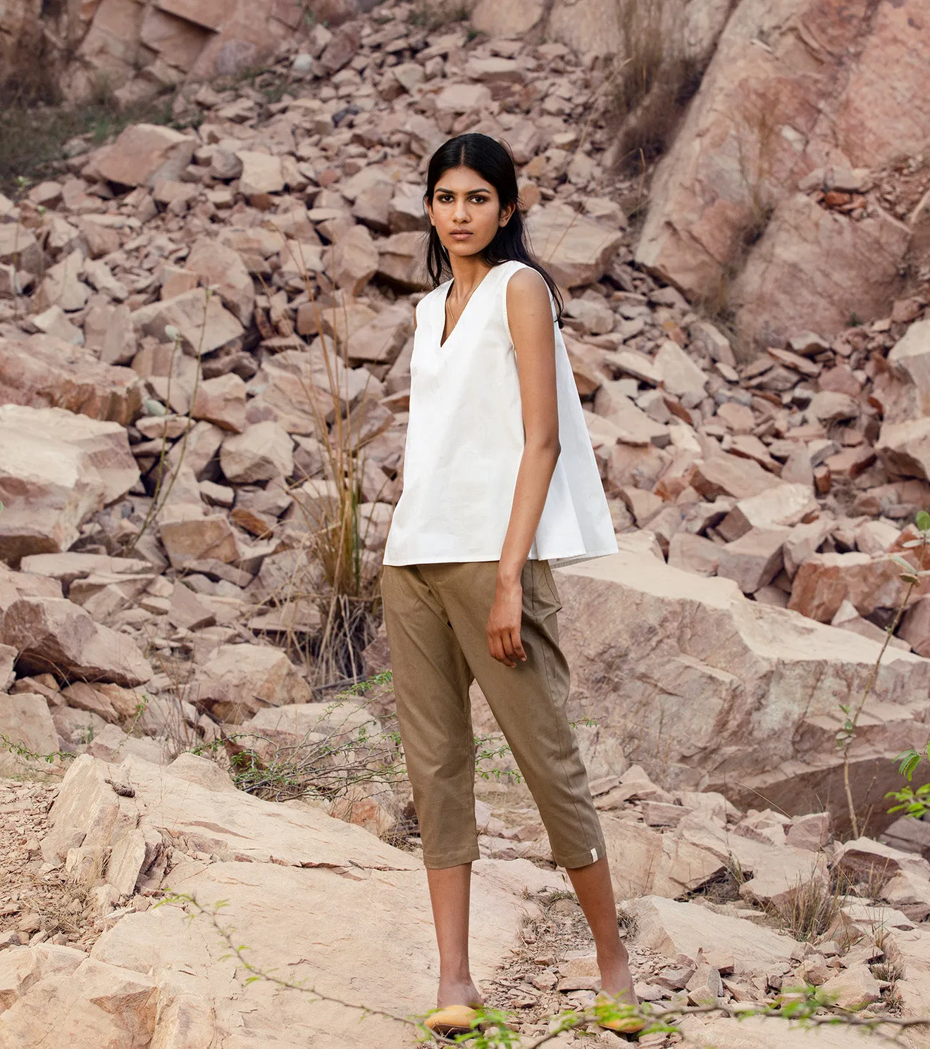 KharaKapas I Khaki Green Cropped Pants   I  32 Days Of Summer
