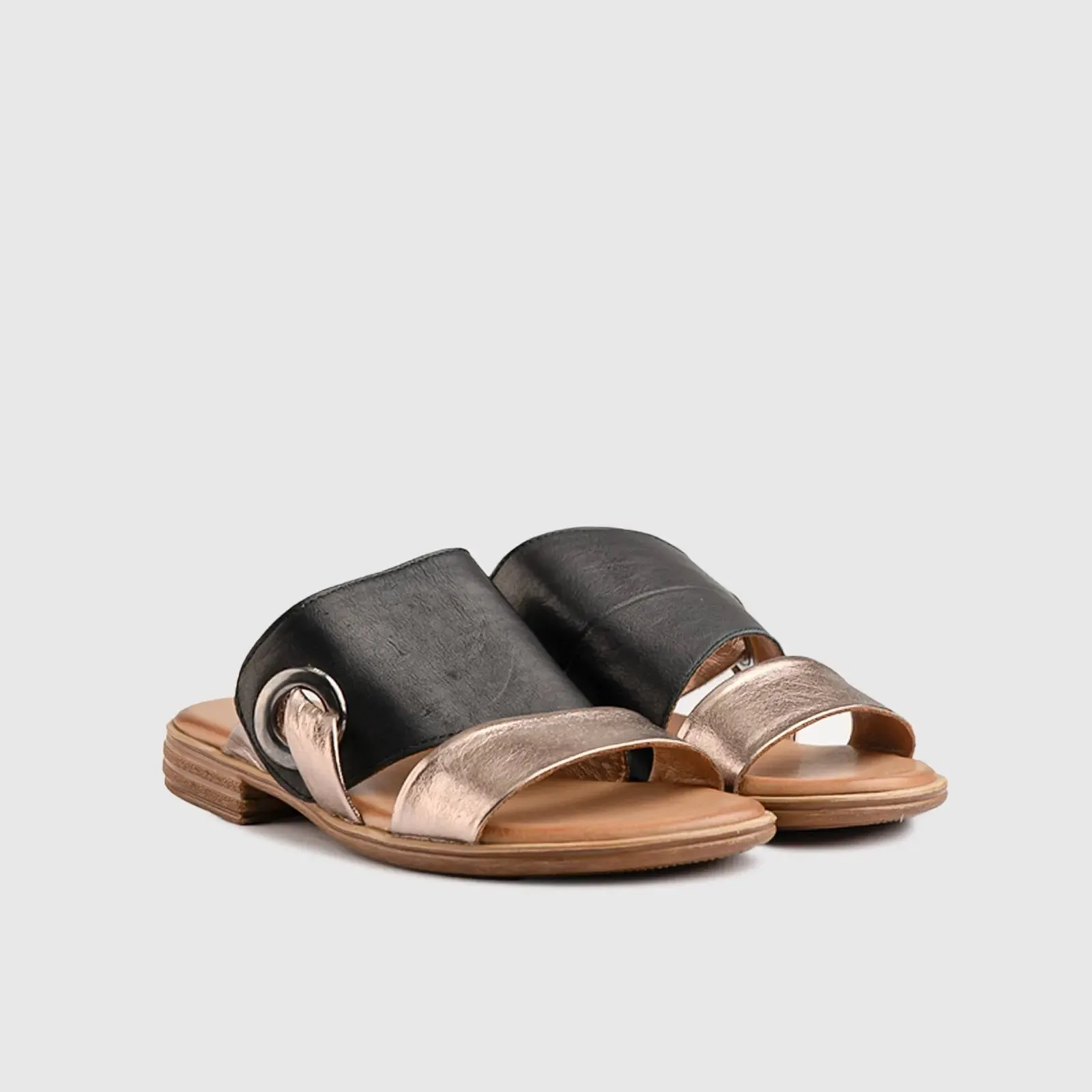 Leather Flat Comfort Sandals Black/Bronze 8623