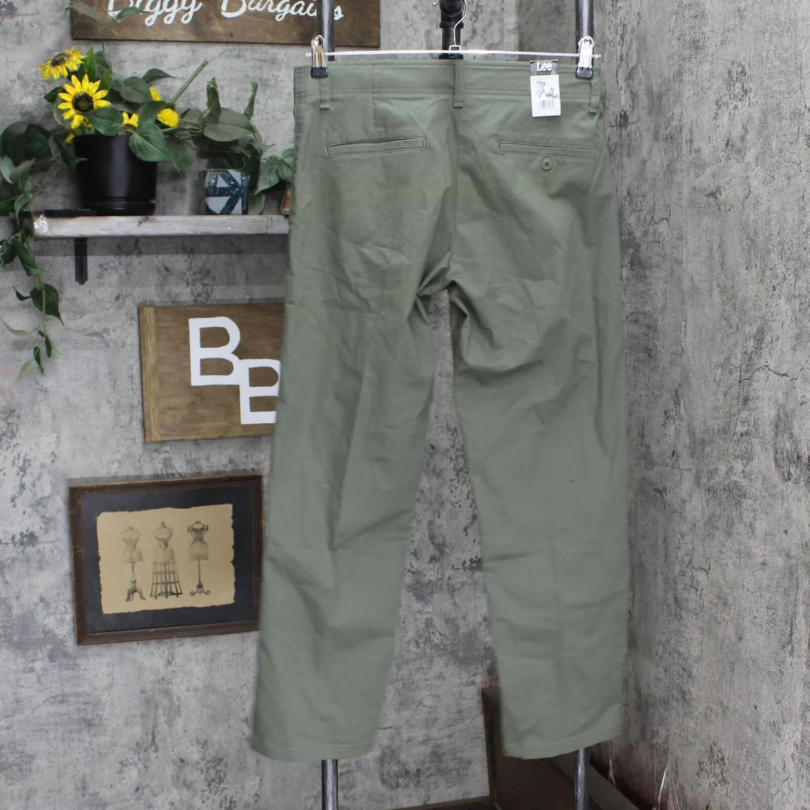 Lee Men's Extreme Motion Flat Front Regular Straight Pant 112321854
