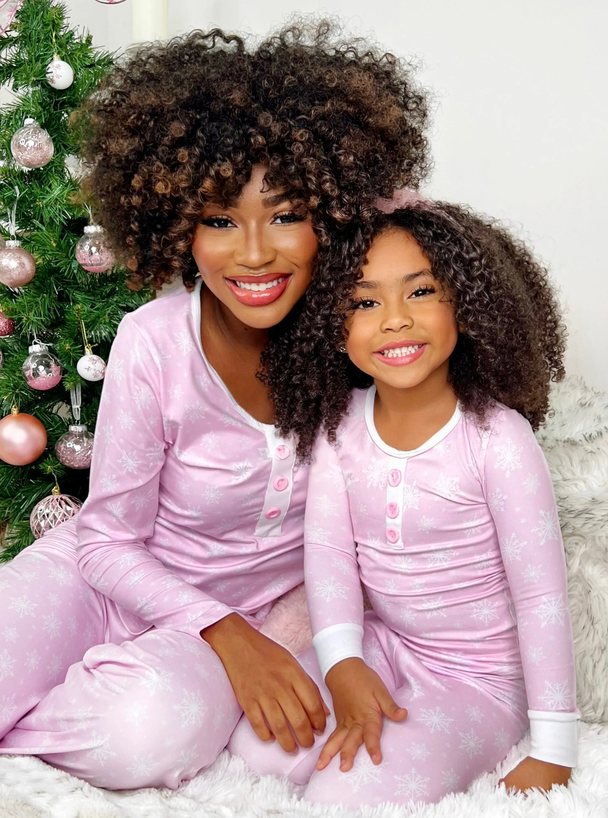 Mommy and Me Snowflake Print Christmas Pajamas