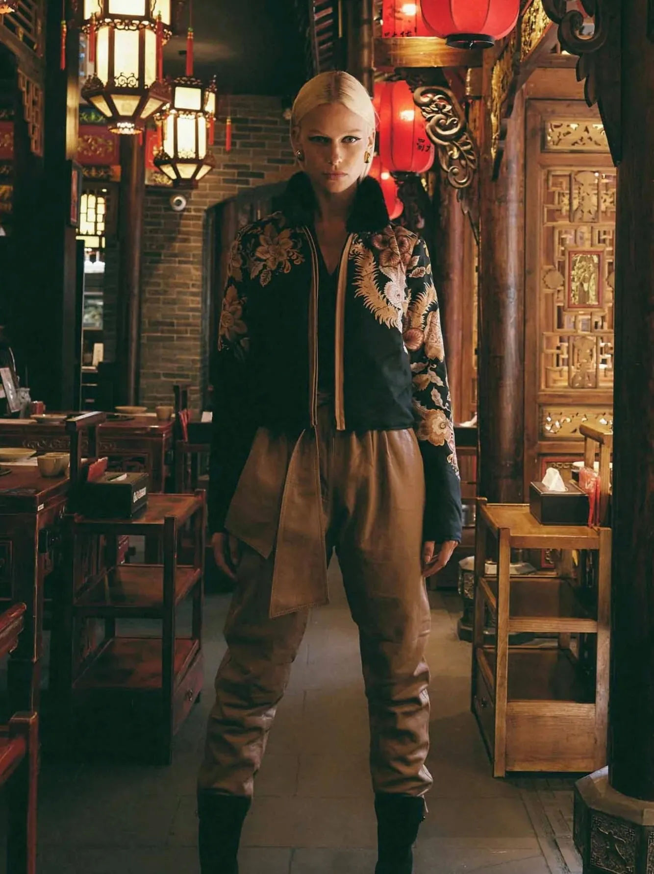 Pavillion Leather Jogger In Husk
