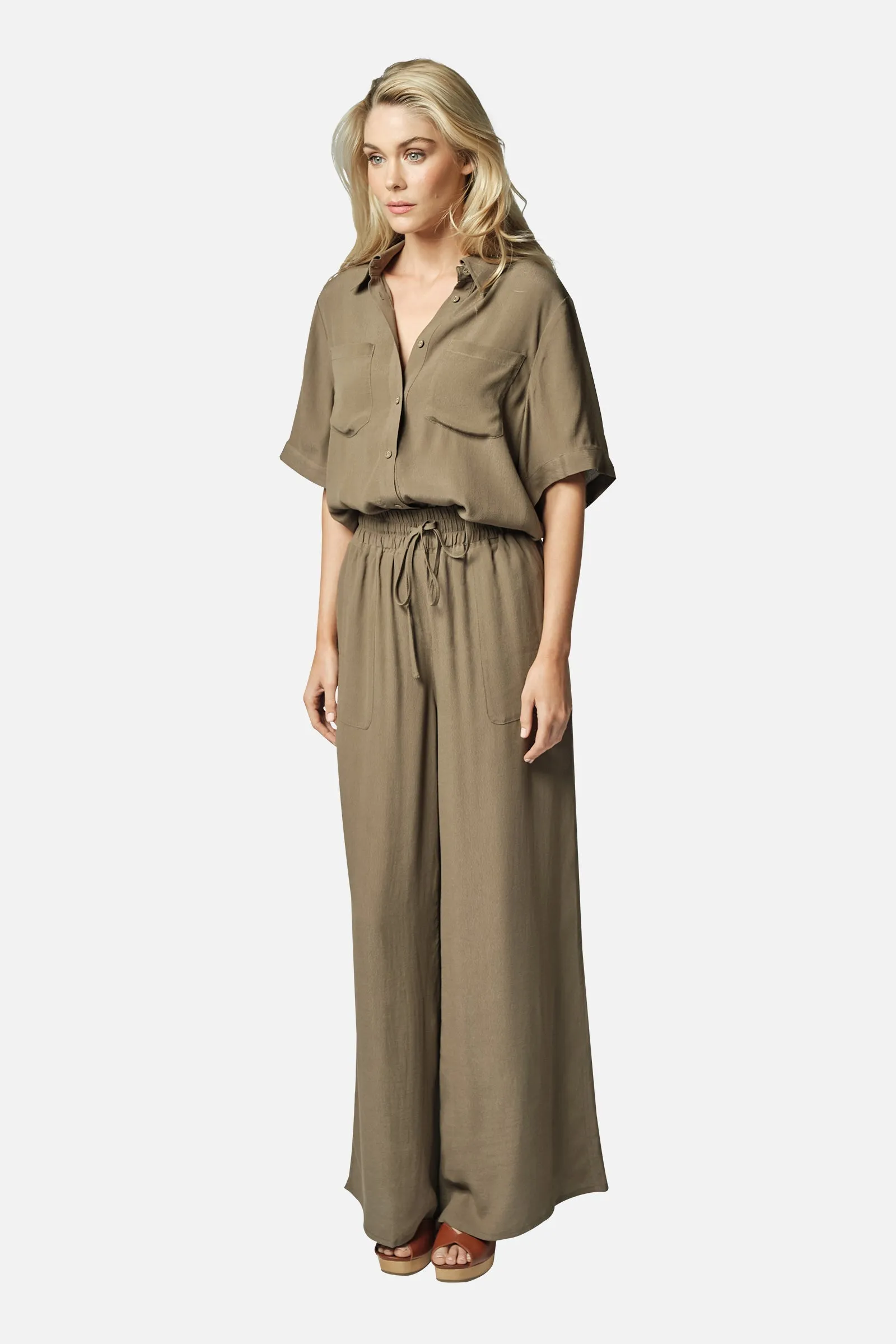 Short Sleeve Button-Up Shirt KHAKI