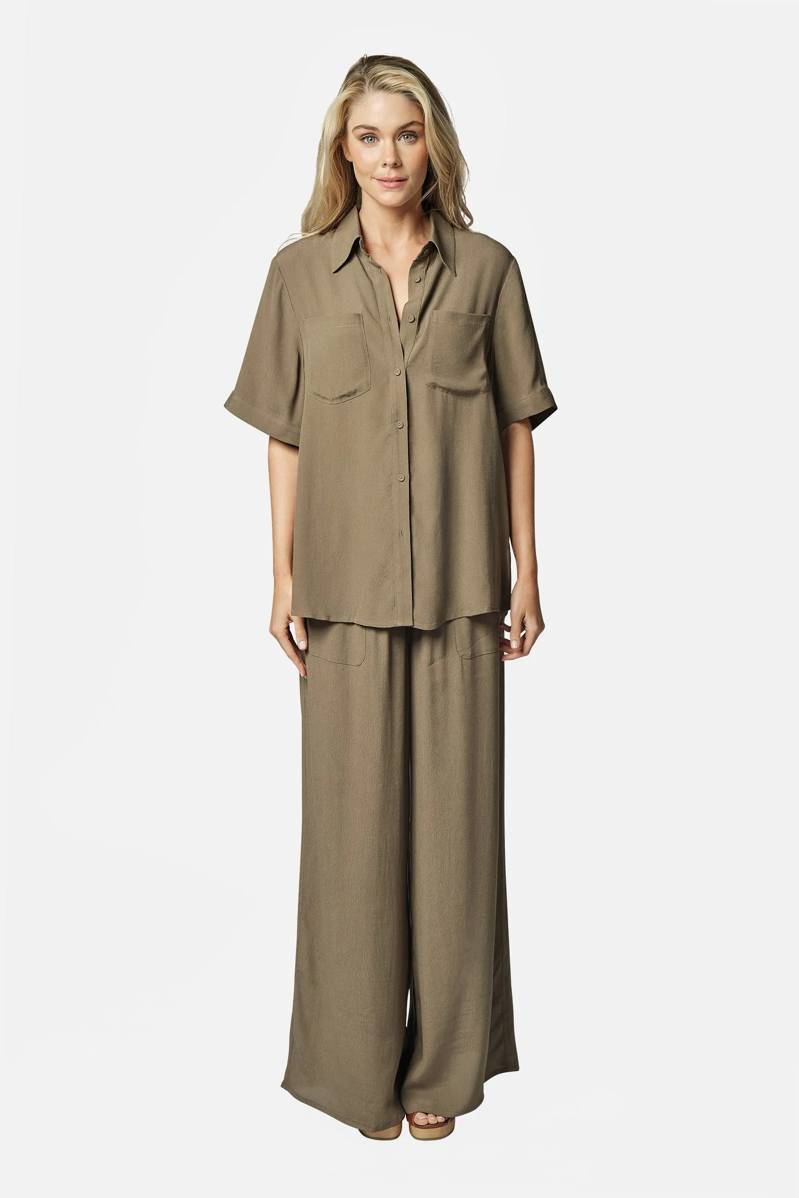 Short Sleeve Button-Up Shirt KHAKI