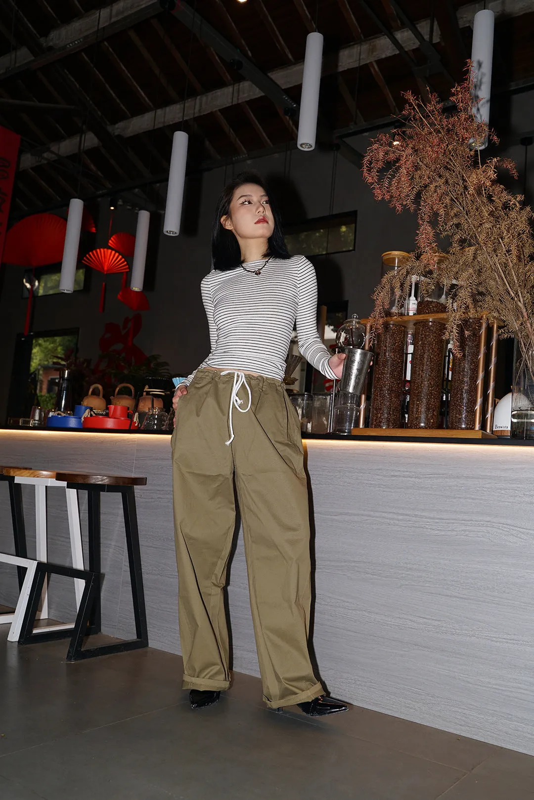 Slim waist Drawstring pants