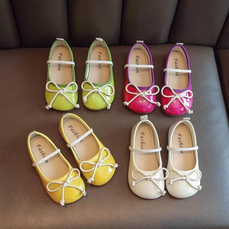 Smooth and Brightly Patent Leather Shoes for Kids Girls Simple Bow-tie Mary Janes Shoes Flats Kawaii Slip on Shoes Girl F07193