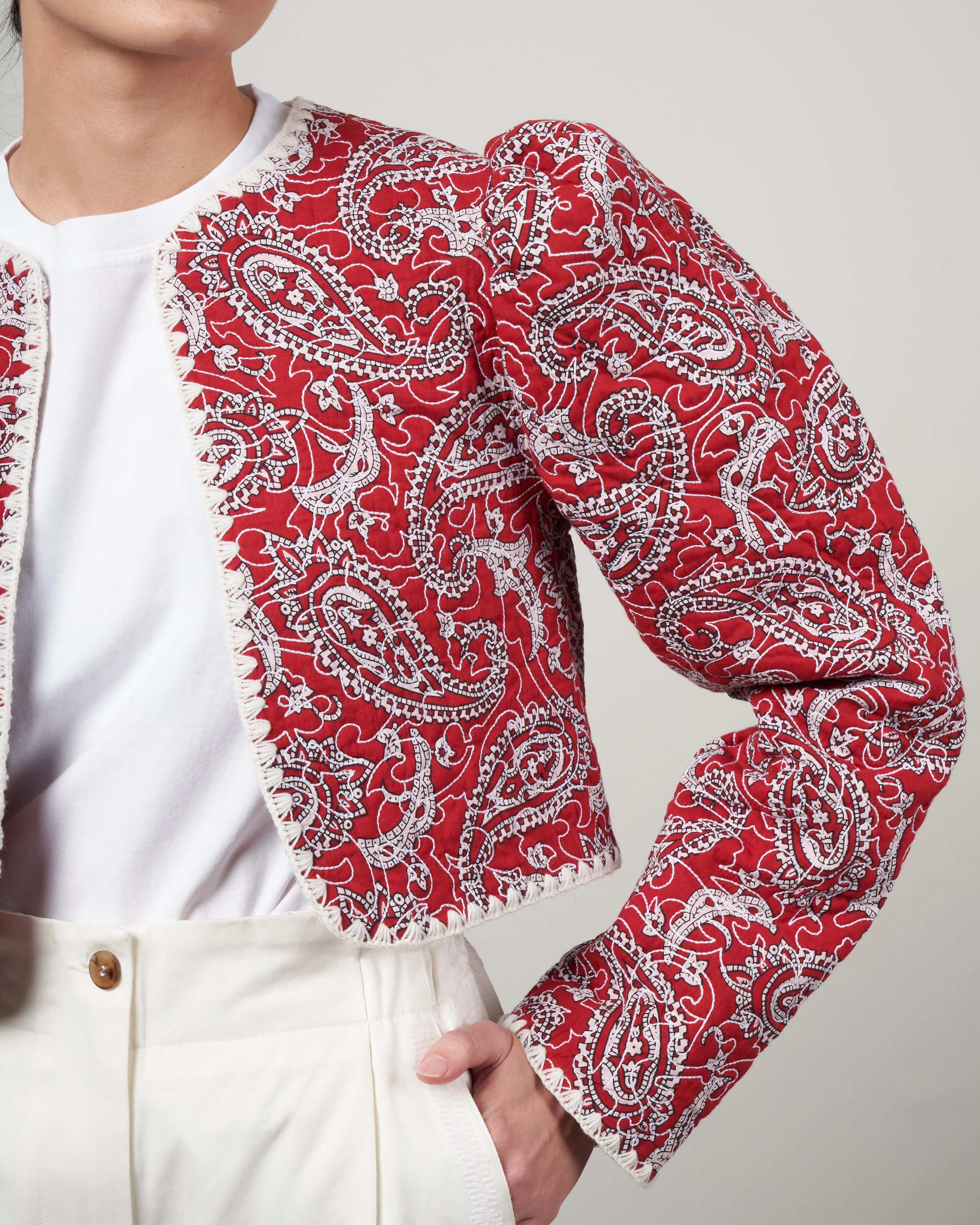 theodora paisley quilted cropped jacket - red