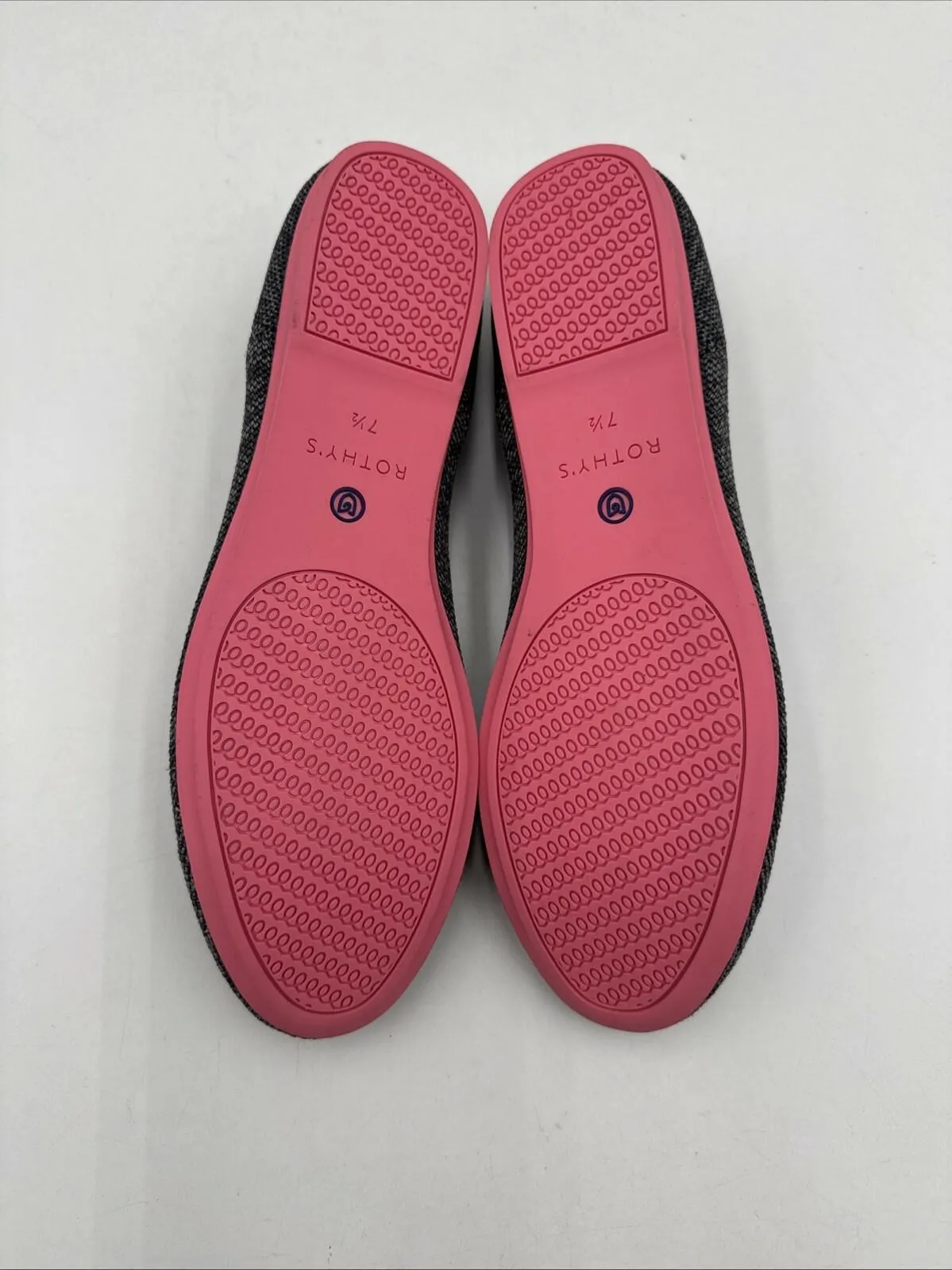 Women’s Rothy’s The Flats Color Gray Birdseye Flats Pink Sole Size 7.5 - Very Good
