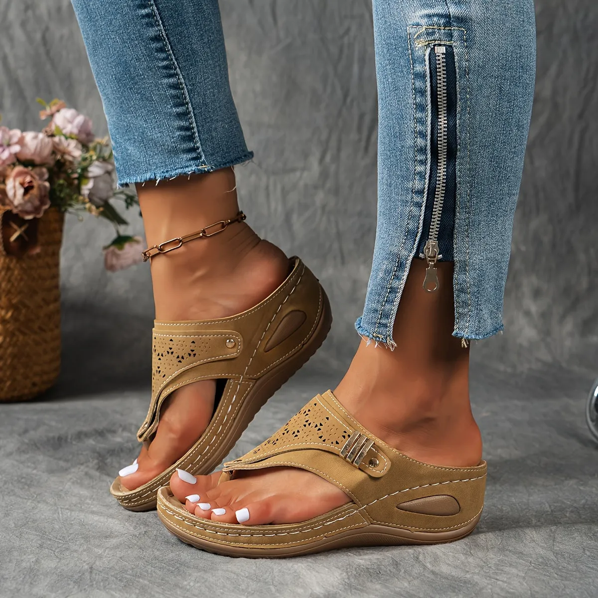 women's Trendy Solid Color Mesh Breathable Sports Sandals, Wear Resistance Non Slip Flip Flops, Casual Versatile Open Toe Beach Slippers