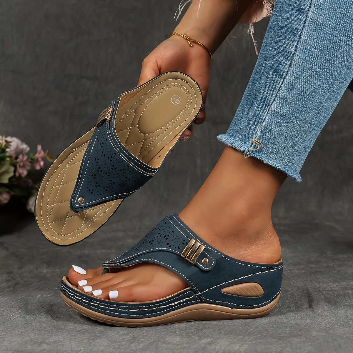 women's Trendy Solid Color Mesh Breathable Sports Sandals, Wear Resistance Non Slip Flip Flops, Casual Versatile Open Toe Beach Slippers