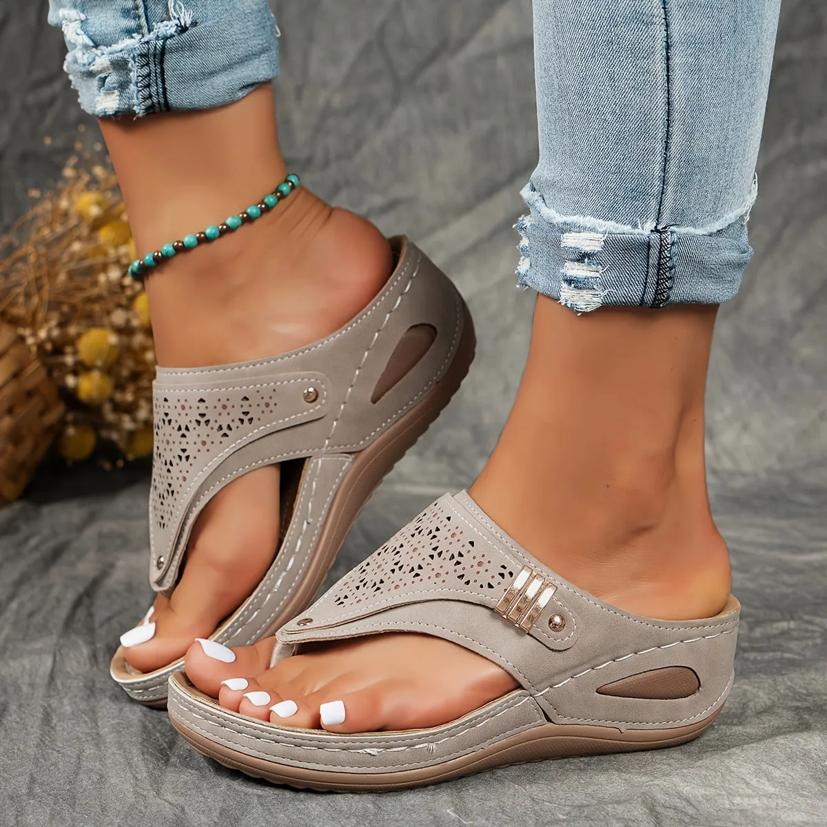 women's Trendy Solid Color Mesh Breathable Sports Sandals, Wear Resistance Non Slip Flip Flops, Casual Versatile Open Toe Beach Slippers